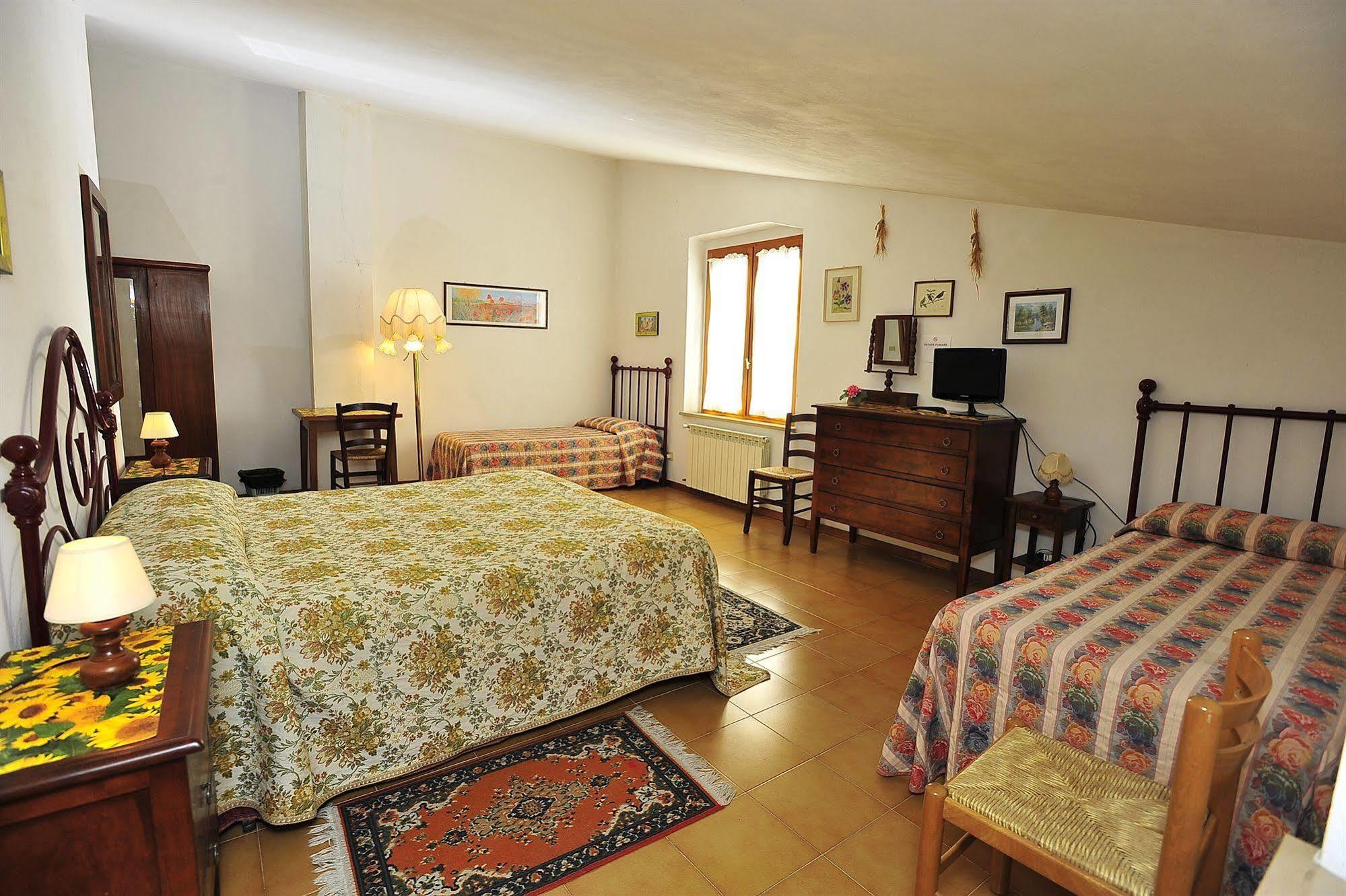 Agriturismo Malafrasca Сиена Экстерьер фото